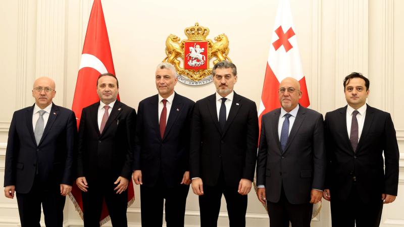 Bakan Bolat'ın Tiflis Ziyareti: Türkiye-Gürcistan İlişkileri Masada