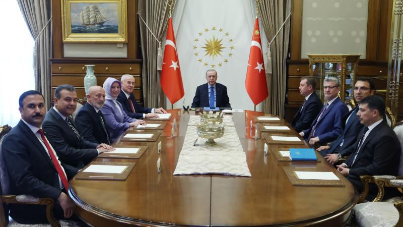 Cumhurbaşkanı Erdoğan, Kamu Başdenetçisi Akarca'yı Külliye'de Ağırladı